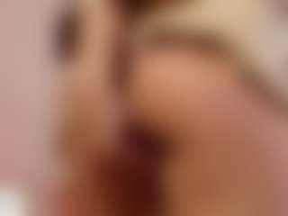 Cutie Riley's Live Sex Cam Show