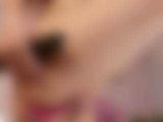 Cutie Riley's Live Sex Cam Show