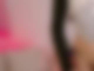 Cutie Riley's Live Sex Cam Show