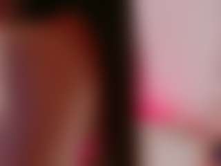 Live cam show with Cutie Riley - Sexy on StripNow