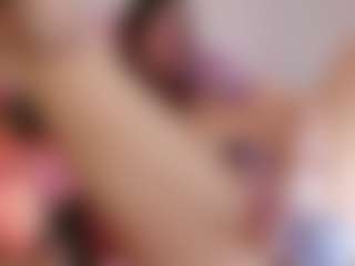 Cutie Riley's Live Sex Cam Show