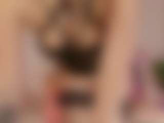 Cutie Riley's Live Sex Cam Show