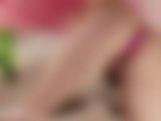 Cutie Riley's Live Sex Cam Show