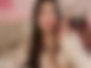 Live cam show with Cutie Riley - Petite on TeamSkeetLive