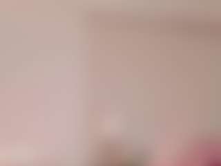 Cutie Riley's Live Sex Cam Show