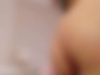 Cutie Riley's Live Sex Cam Show
