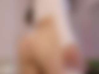 Cutie Riley's Live Sex Cam Show