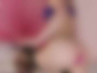 Cutie Riley's Live Sex Cam Show