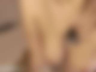 Cutie Riley's Live Sex Cam Show