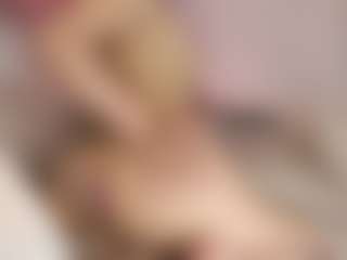 Cutie Riley's Live Sex Cam Show