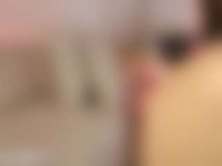 Cutie Riley's Live Sex Cam Show