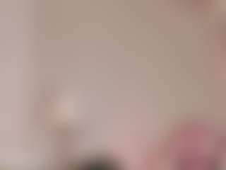 Cutie Riley's Live Sex Cam Show