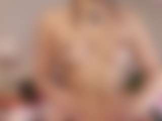 Cutie Riley's Live Sex Cam Show