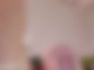 Cutie Riley's Live Sex Cam Show