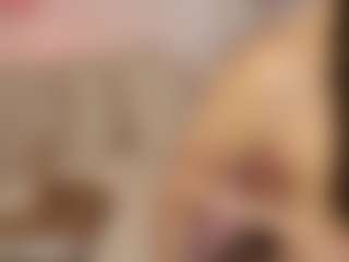 Cutie Riley's Live Sex Cam Show
