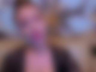 Live cam show with BarbaraSkills - Fingering on Camsoda