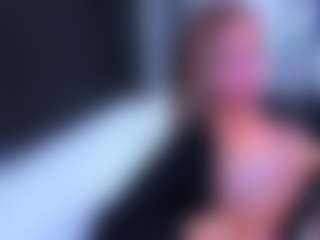 Show de cam en vivo con BarbaraSkills - Blonde Hair HD en Camsoda