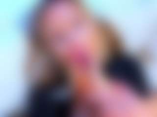 Live cam show with BarbaraSkills - Sexy on Hubzter Live