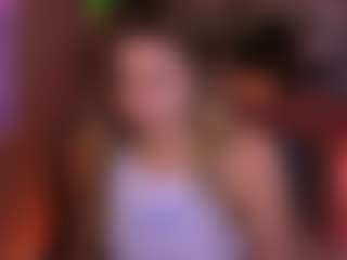 berry-alma's Live Sex Cam Show