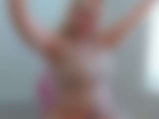 Live cam show with kokokwinn - Hairy Pussy on Camsoda