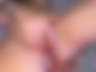 Live cam show with Lora - Normal on Camsoda