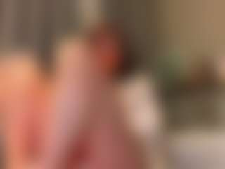 Lora's Live Sex Cam Show