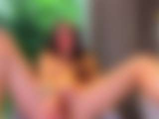 Lora's Live Sex Cam Show