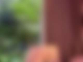 Lora's Live Sex Cam Show