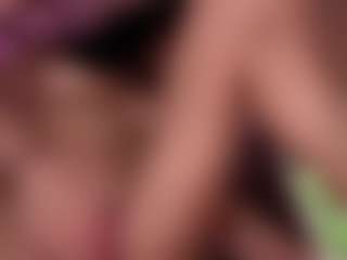 Lora's Live Sex Cam Show