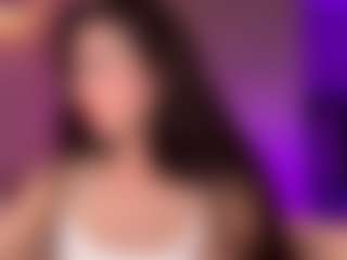 Live cam show with Lora - Average on CamClone