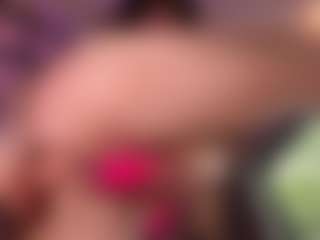 Lora's Live Sex Cam Show