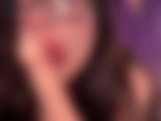 Lora's Live Sex Cam Show