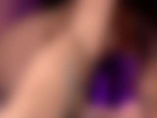 Lora's Live Sex Cam Show