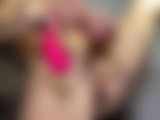 Lora's Live Sex Cam Show