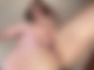 Lora's Live Sex Cam Show