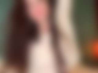 Live cam show with Lora - Full Nudity on Camming Site