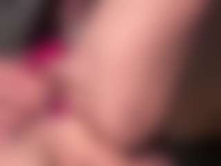 Lora's Live Sex Cam Show