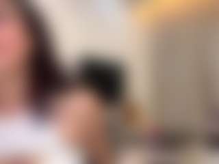 Lora's Live Sex Cam Show