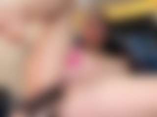 Lora's Live Sex Cam Show