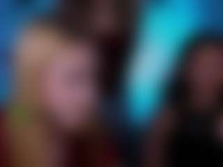 Live cam show with playful-sophie - Blonde Hair Toys on googirlz