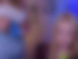 Live cam show with playful-sophie - Erotic Dance on Dare Cams