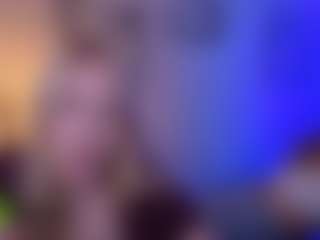 Live cam show with playful-sophie - Sexy on Dolls Live