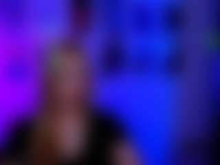 Live cam show with playful-sophie - Beauty on Free Soda