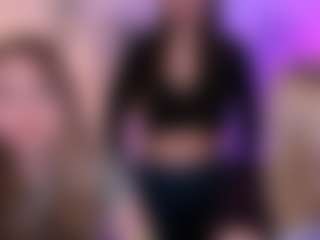 Live cam show with playful-sophie - Shaved Pussy on Camsoda