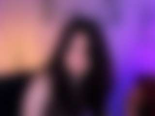 Live cam show with playful-sophie - Skinny on madthumbs