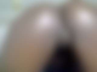 Live cam show with Sweetsanta98 - Ebony on studioflirtlive.com | kenya