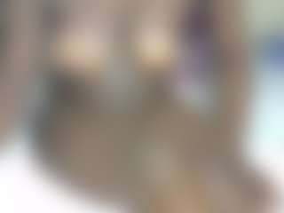 Live cam show with Sweetsanta98 - Public Ebony on Fling VIP Chat