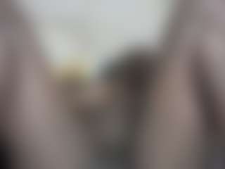 Live cam show with Sweetsanta98 - Ass Bouncing on Strip Flash - Live Sex Shows
