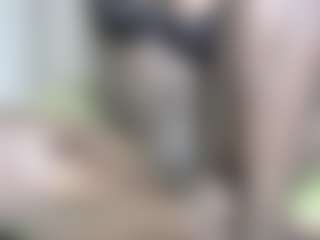 Live cam show with Sweetsanta98 - Big Tits Small Tits on Gym Cam Girls
