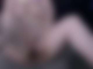 Live cam show with TinkerrBella - Blonde Hair on Camsoda